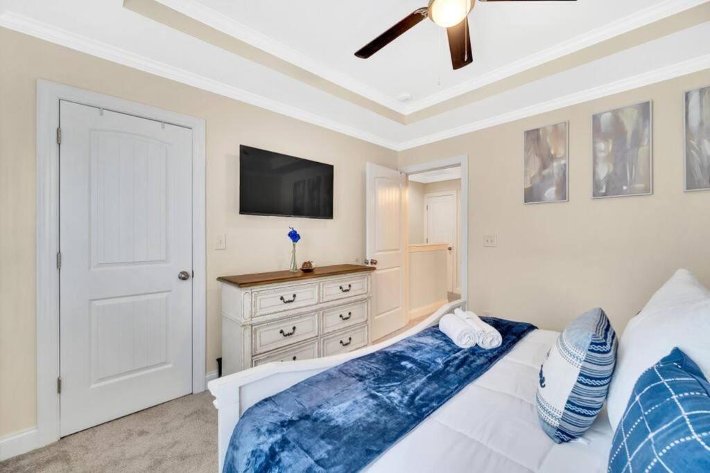 Cozy 2B Townhouse King Bed Free Parking Tv In Brs Villa Concord Kültér fotó